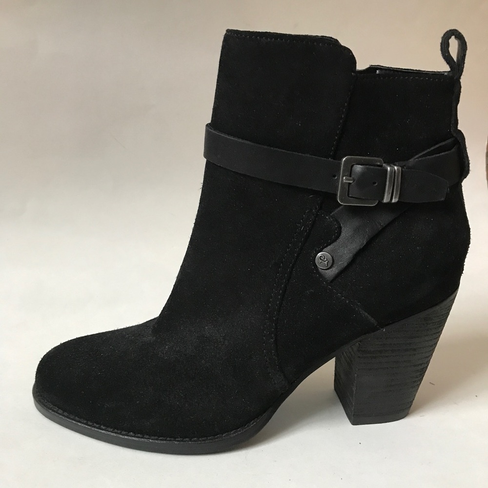 IVANKA TRUMP SIZE 7 BLACK BOOTIES SUEDE 3" HEEL